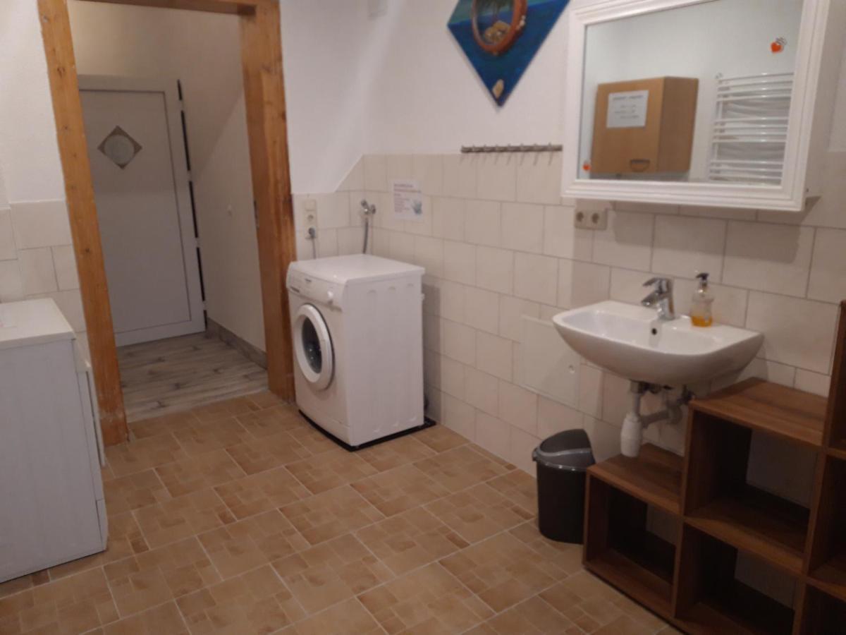 Ferienwohnung Erz-Hostel Thermalbad Wiesenbad Екстер'єр фото