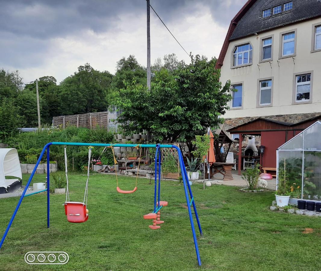Ferienwohnung Erz-Hostel Thermalbad Wiesenbad Екстер'єр фото